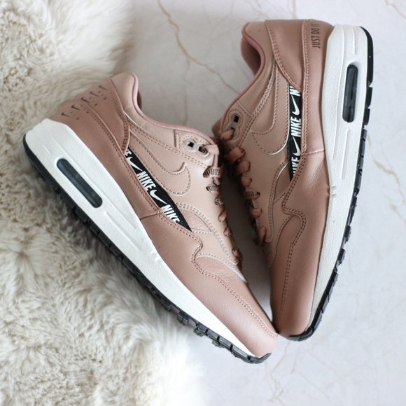 🔥𝐒𝐎𝐋𝐃 𝐎𝐔𝐓🔥 - Picture 2 of 10